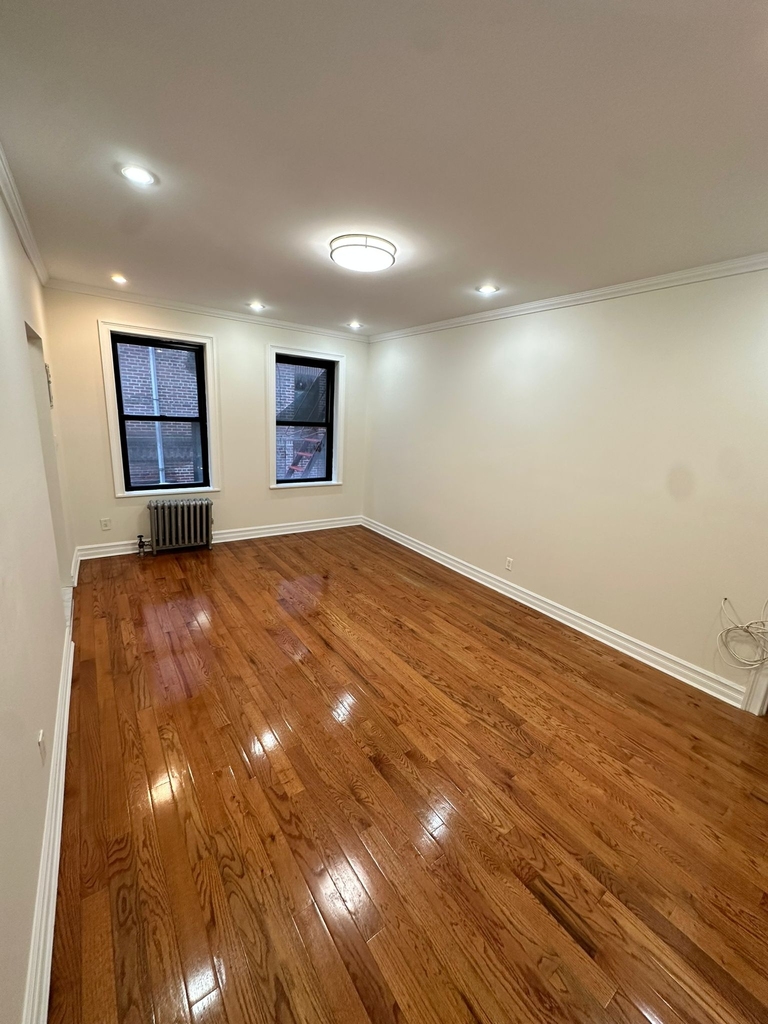 35-05 94th Street - Photo 0