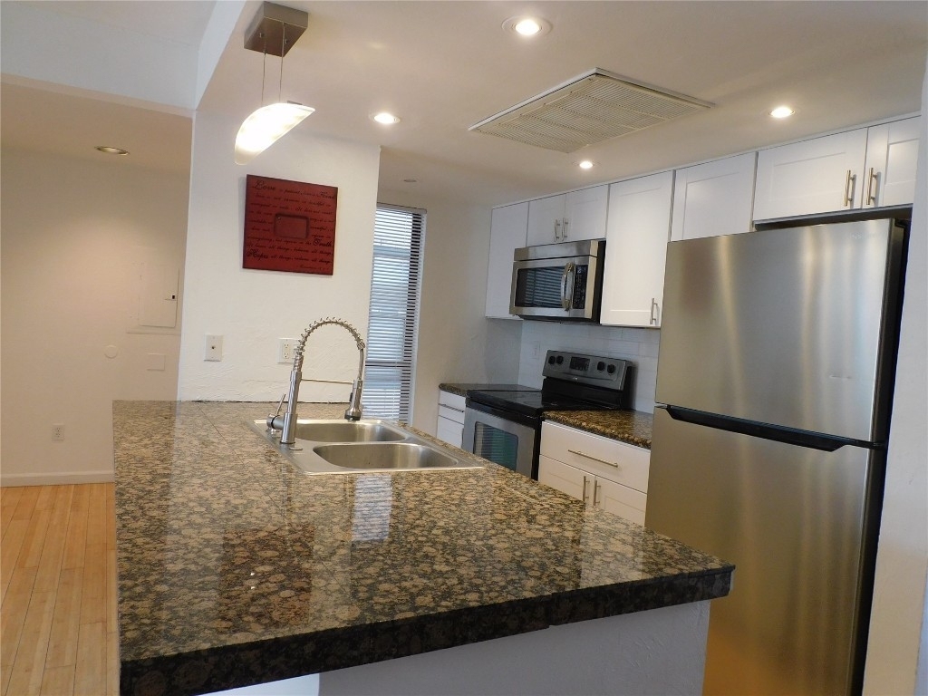 901 Nw 7th Street - Photo 15