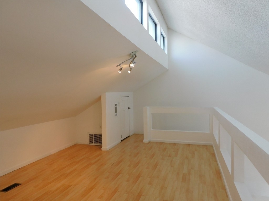 901 Nw 7th Street - Photo 8