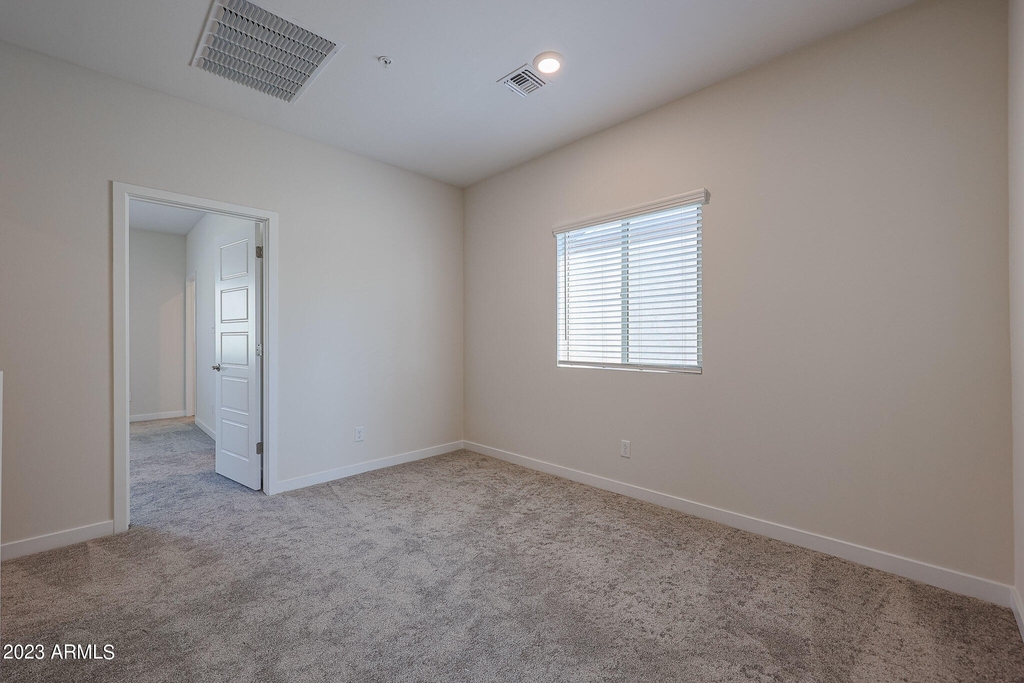 2247 W Laurie Lane - Photo 15