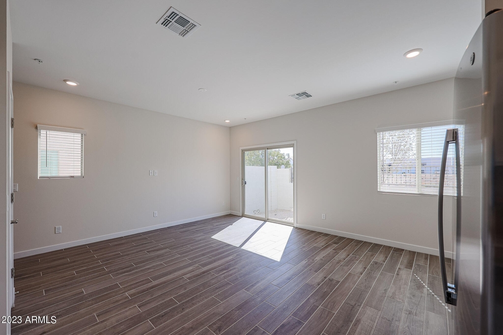 2247 W Laurie Lane - Photo 6