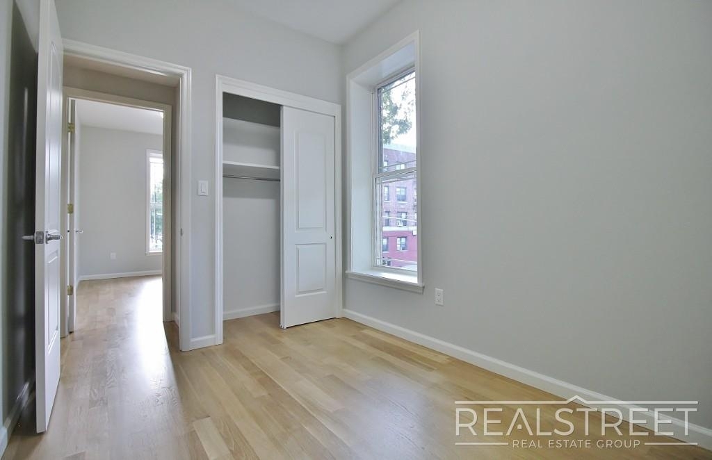 1582 Union Street - Photo 9