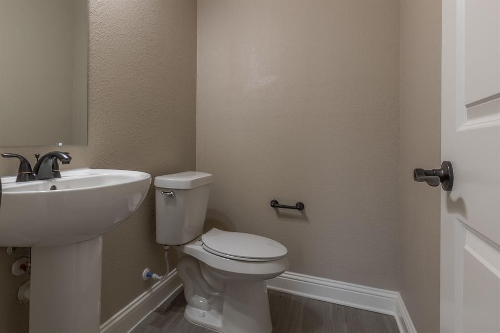 1009 Debby Court - Photo 15