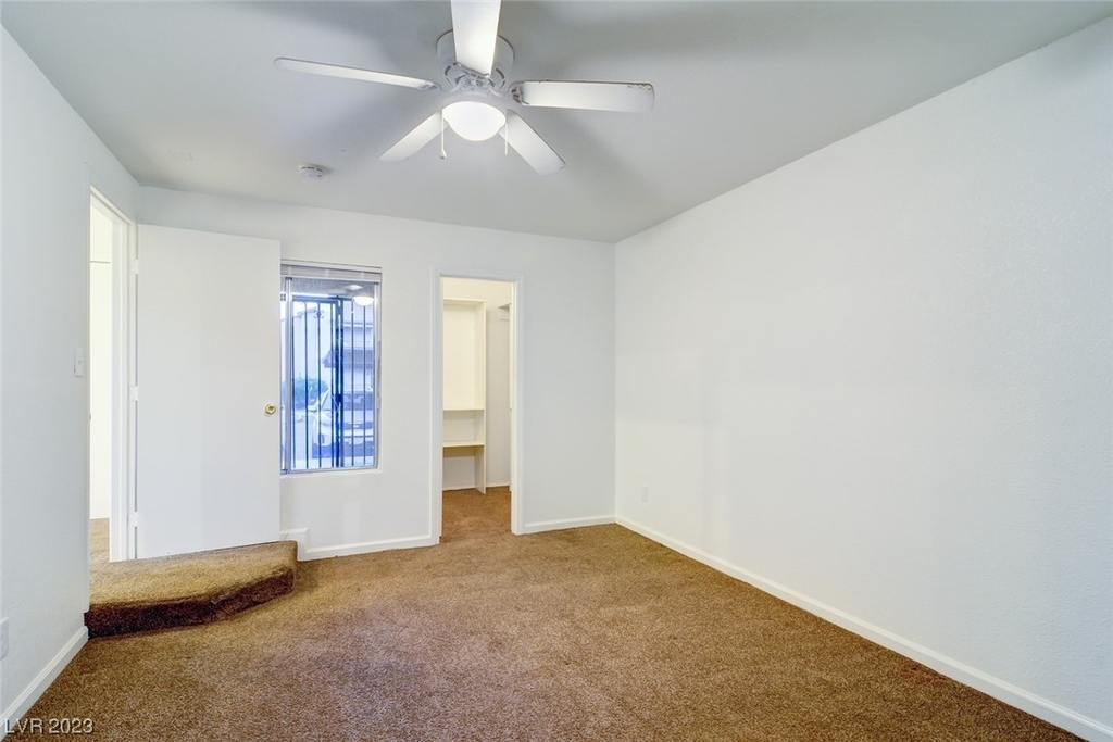 3769 Carlyle Drive - Photo 5
