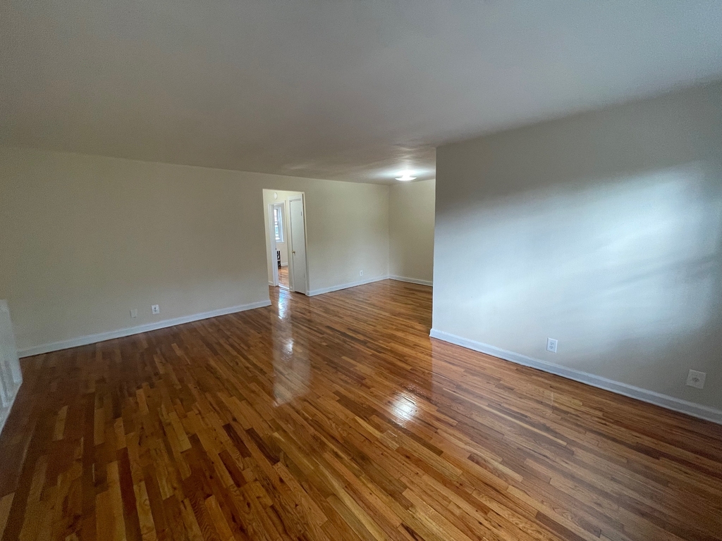 71-8 Parsons Boulevard - Photo 7