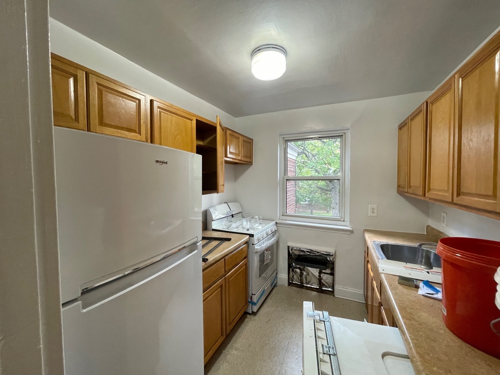 71-8 Parsons Boulevard - Photo 12