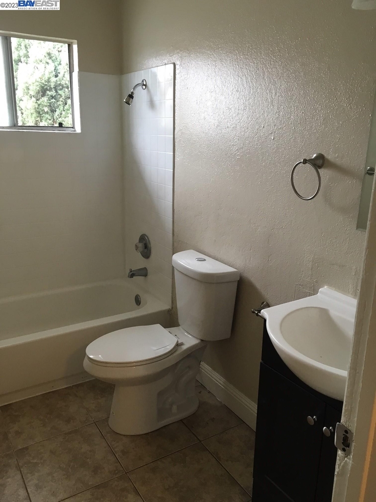 2110 Peppertree Way - Photo 13