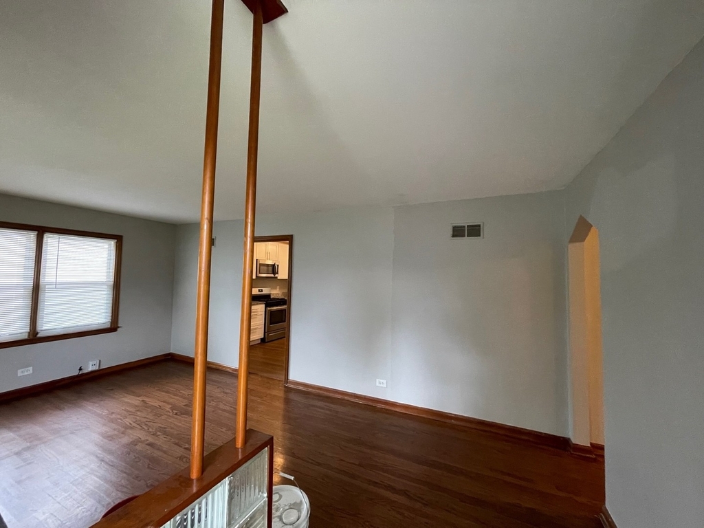 14812 Lawndale Avenue - Photo 3