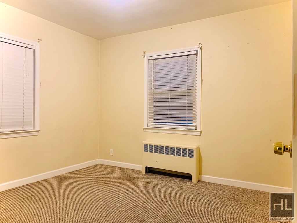 Rawlins Avenue - Photo 4