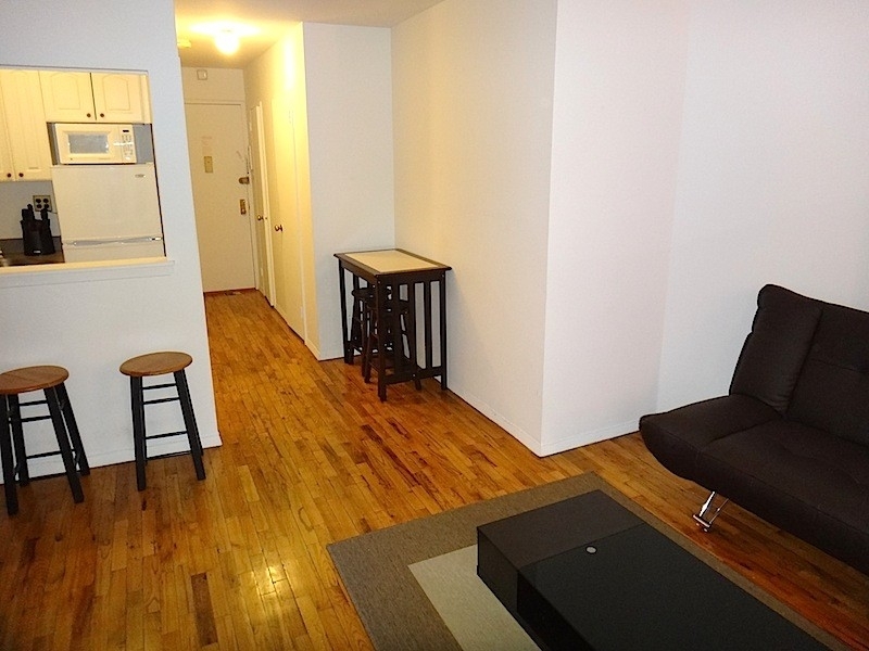 165 East 89th Street - Photo 5