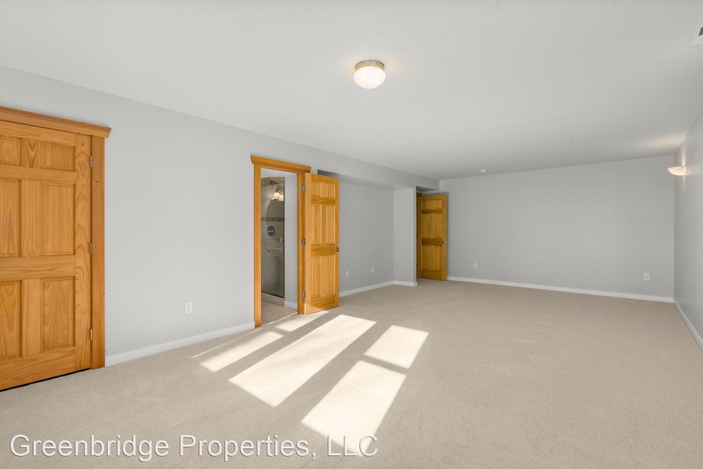 3235 Nw Skyline Blvd. - Photo 14