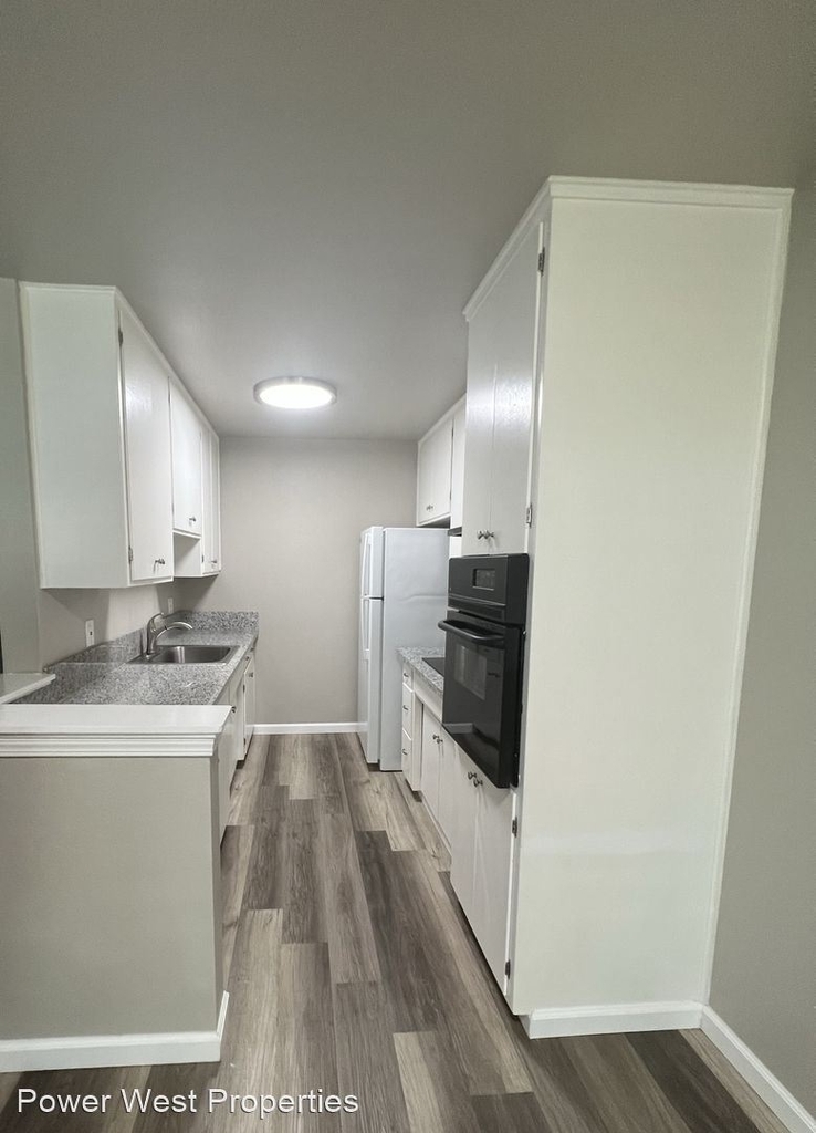 58 Grand Ave - Photo 1