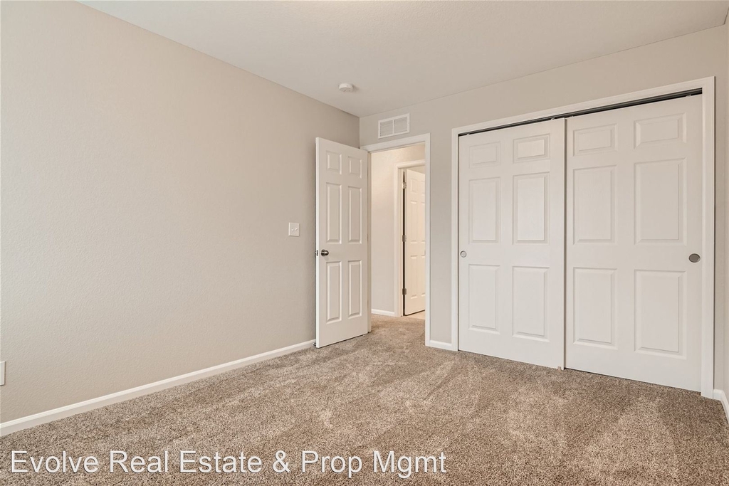 7862 Wagonwood Place - Photo 14