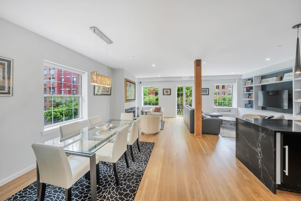 111 Jane St - Photo 3