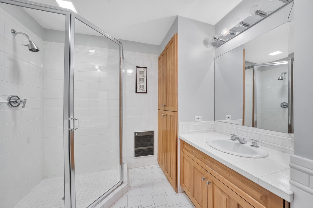 111 Jane St - Photo 10