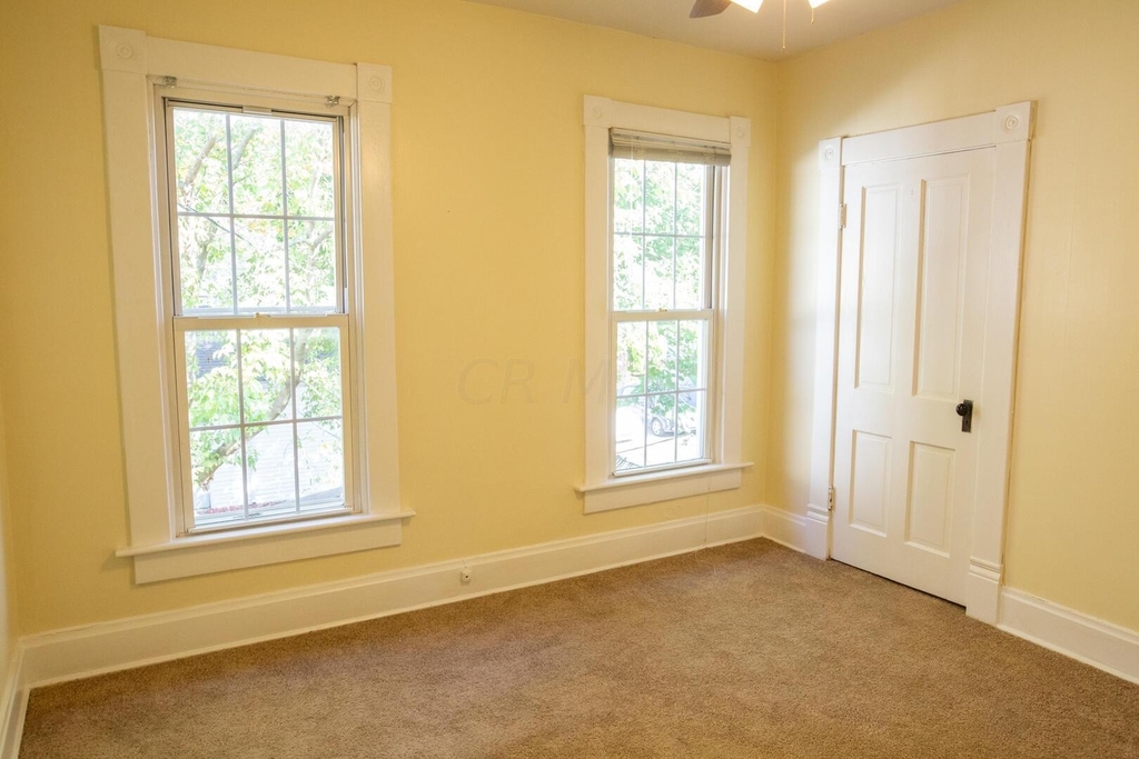 30 E Maynard Avenue - Photo 29