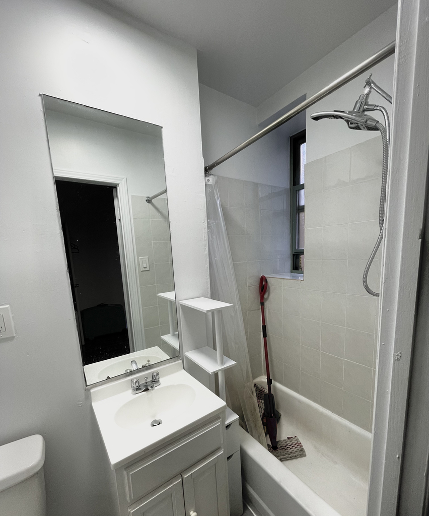240 West 64th Street - Photo 6