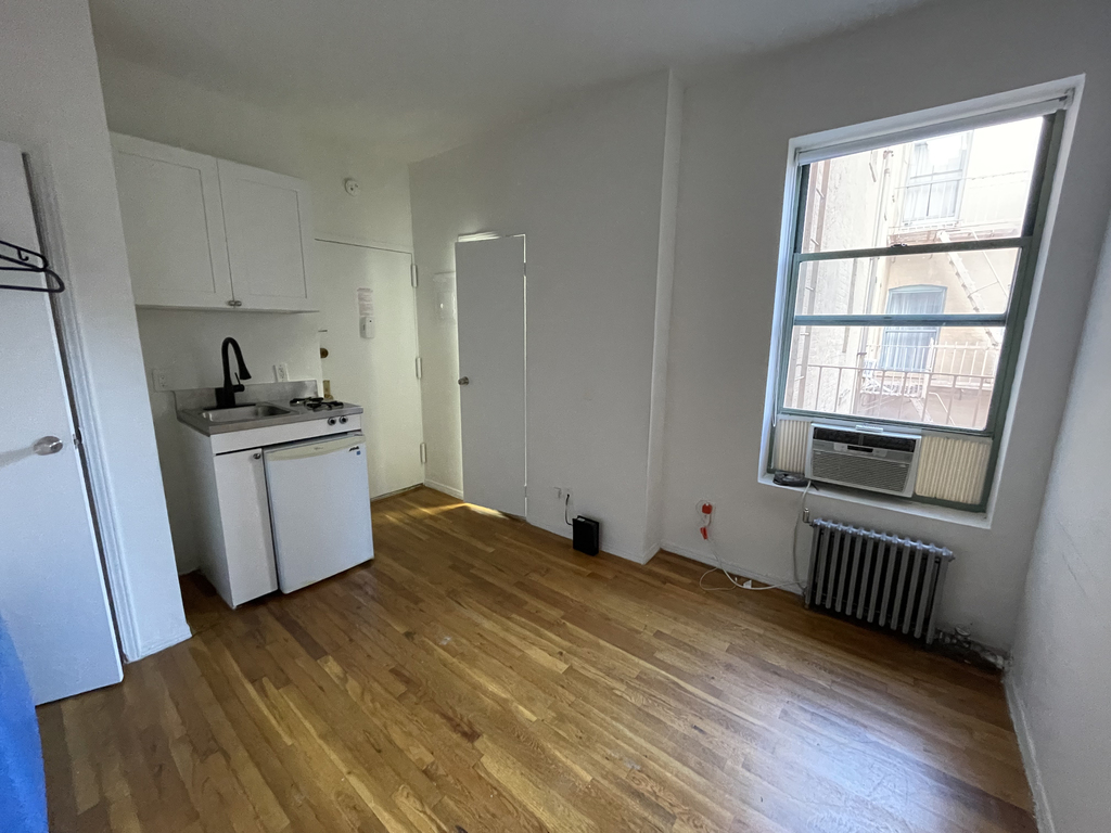 240 West 64th Street - Photo 1