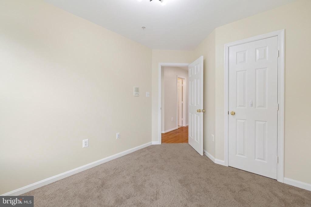 9723 Quiet Brook Ln - Photo 10