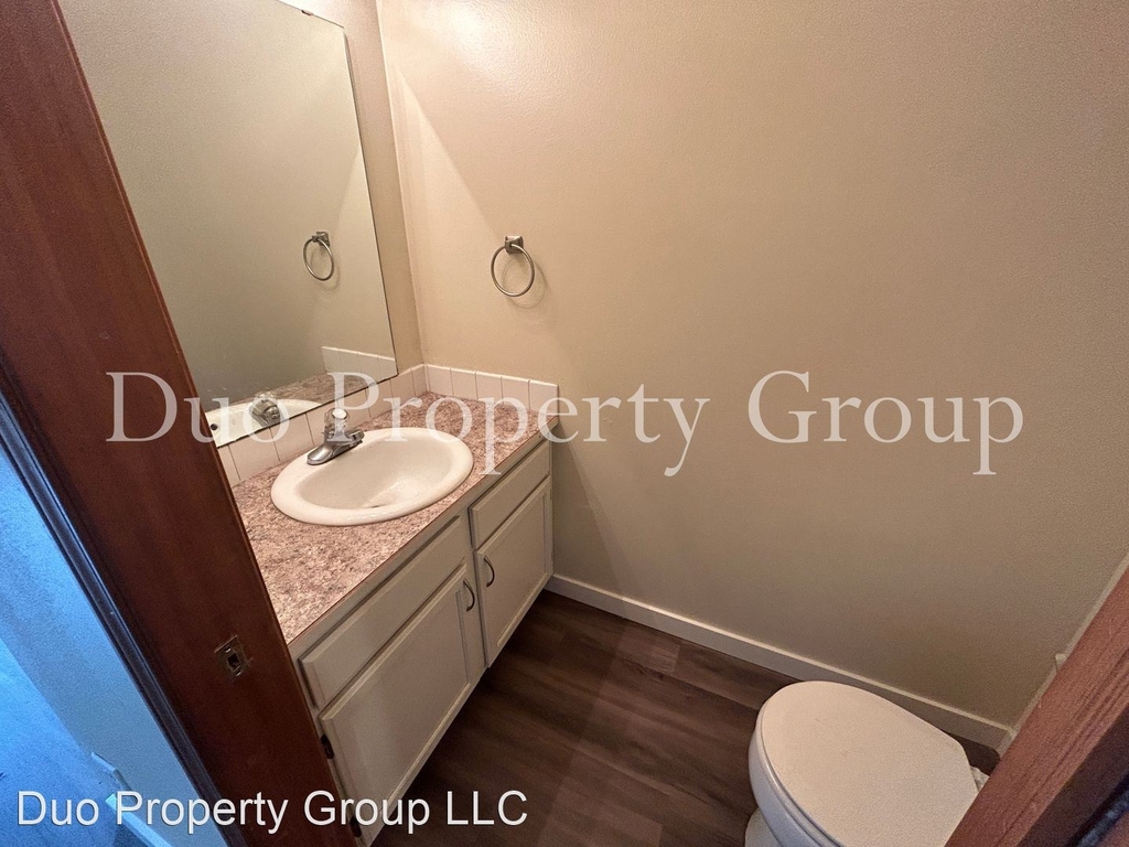 603-611, 613, 615, 617 South 41st Court - Photo 4