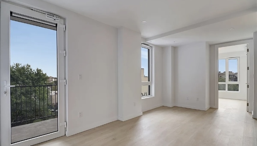 280 Meeker Avenue - Photo 5