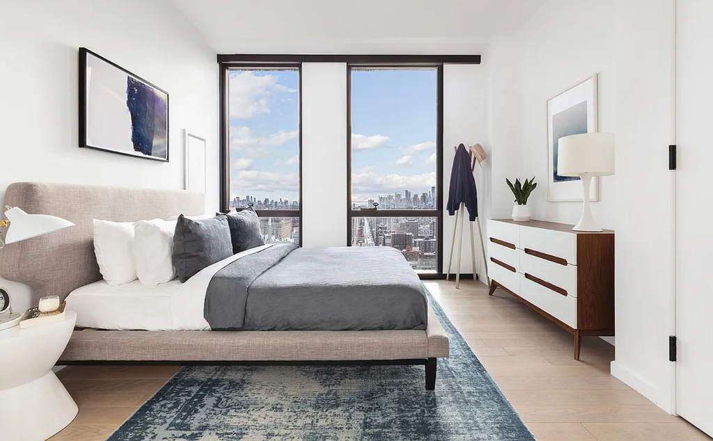 1st Avenue - Photo 3