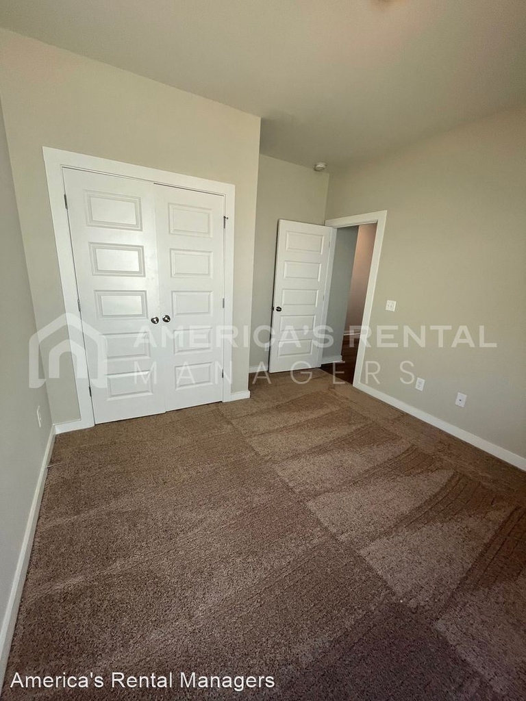 2124 Sullivan Drive - Photo 23