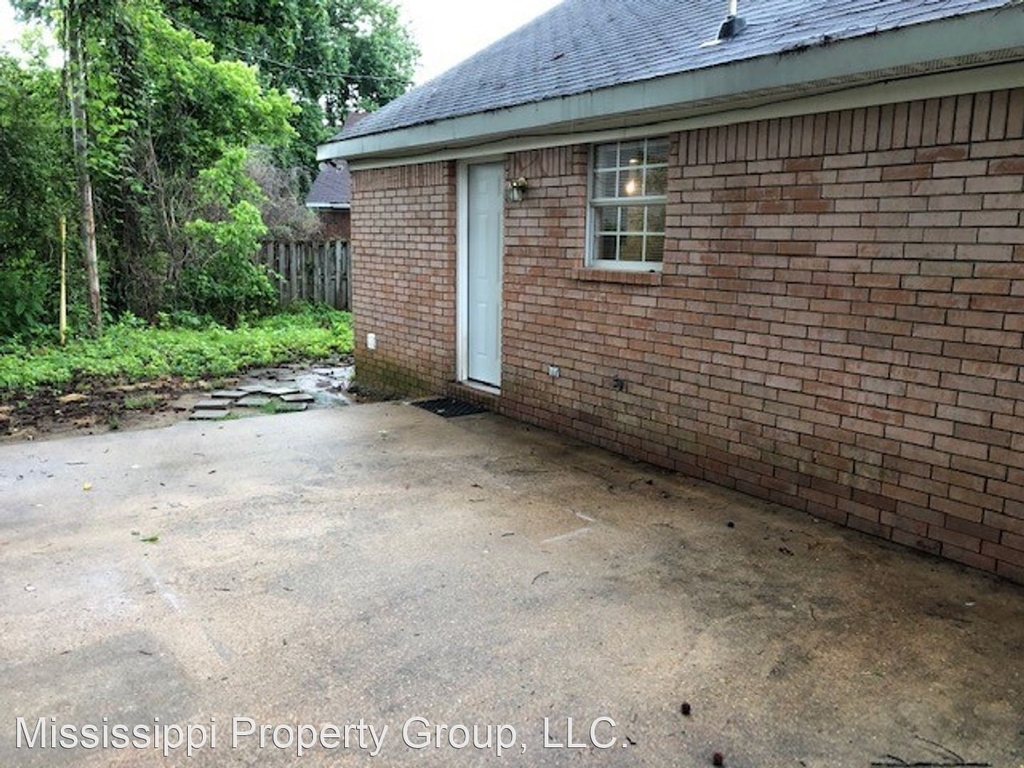 1006 Creekside Place - Photo 13