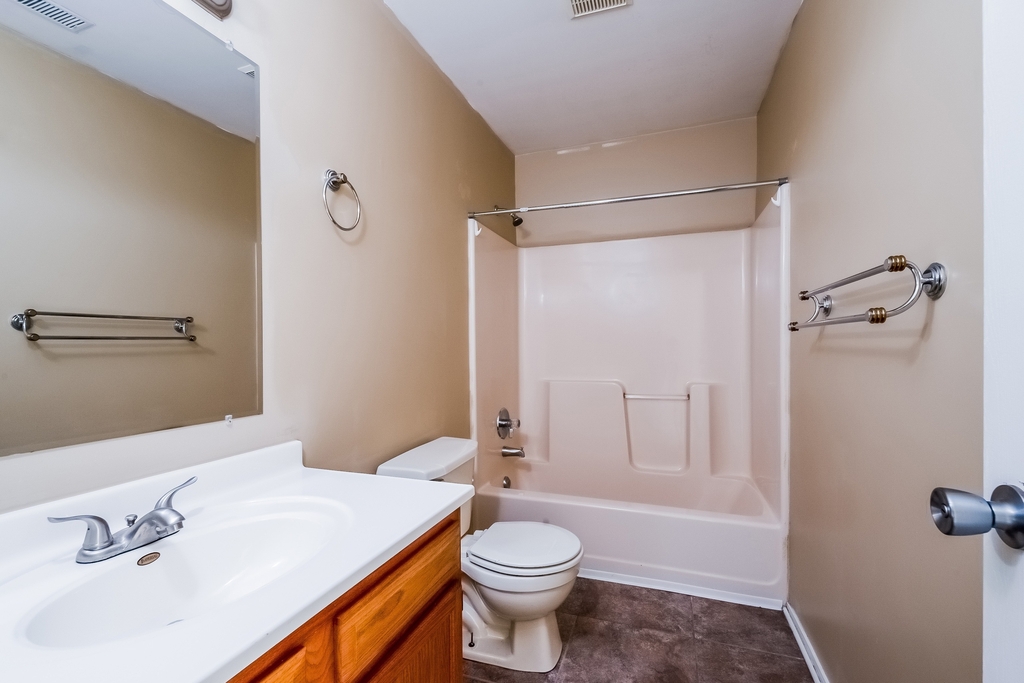 7904 Oakdale Lane - Photo 13