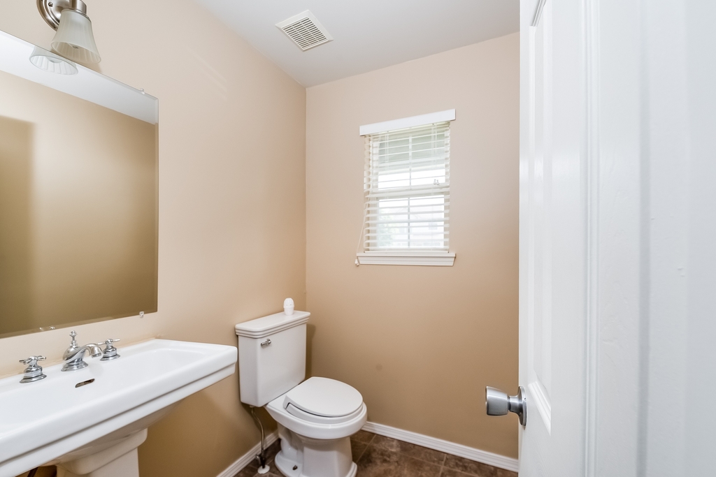 7904 Oakdale Lane - Photo 12