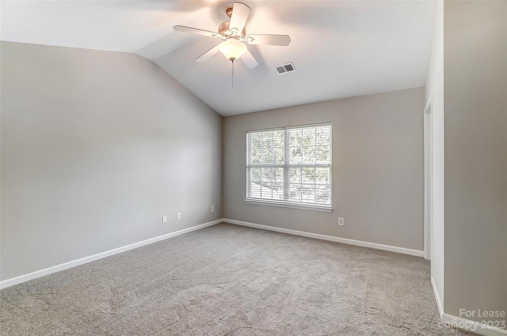 8504 Summerglen Circle - Photo 10