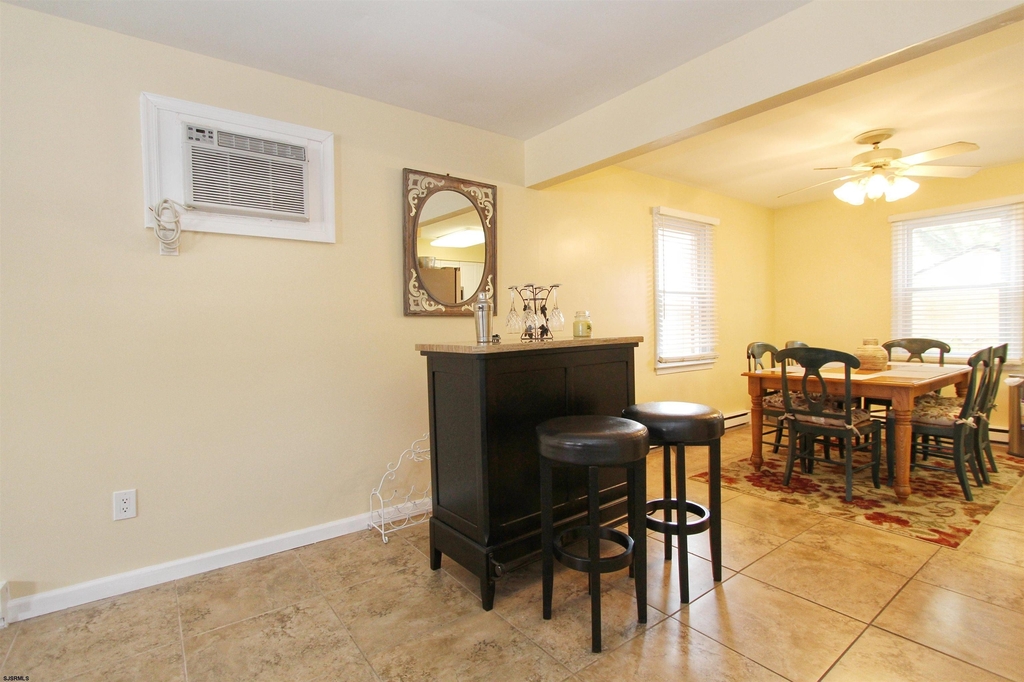 9709 Monmouth Ave - Photo 3