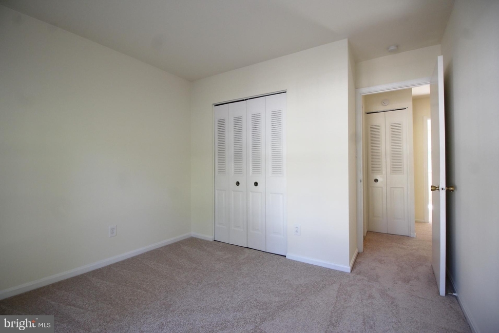 5490 Safe Harbor Court - Photo 18