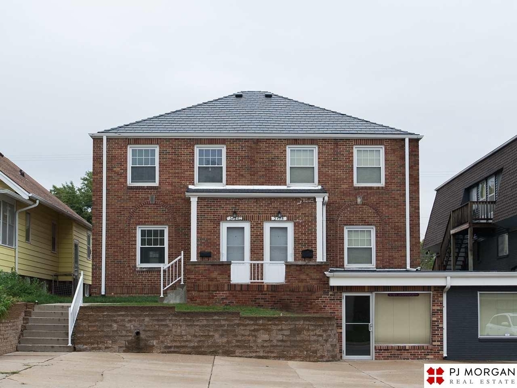 5120 Leavenworth Street - Photo 0