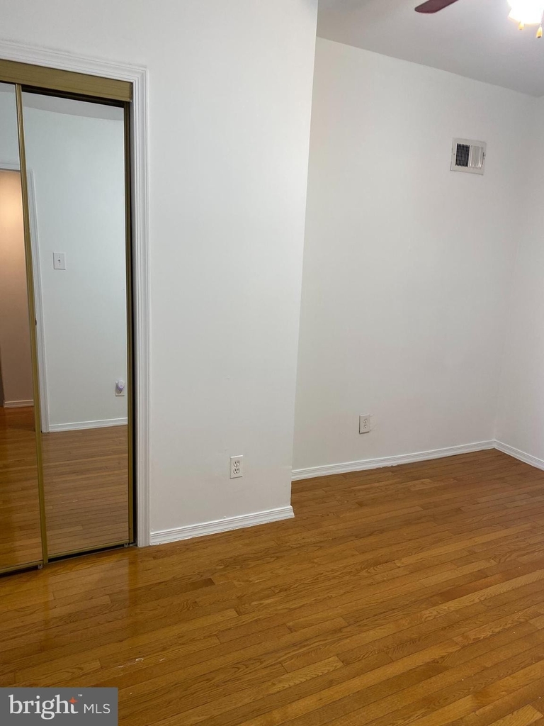 1225 Christian Street - Photo 10