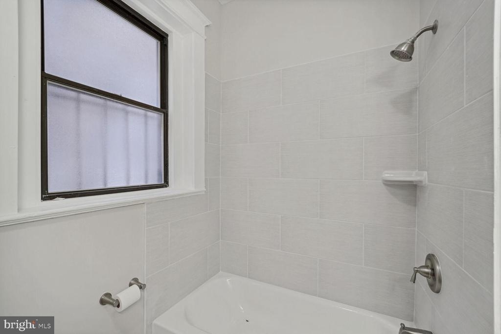 1921 19th St Nw - Photo 5