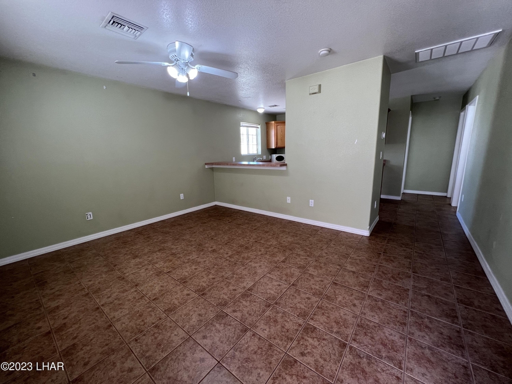 1440 Park Terrace Ave - Photo 25