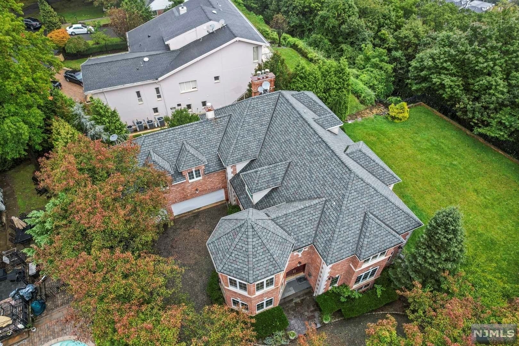 1 Euclid Road - Photo 45