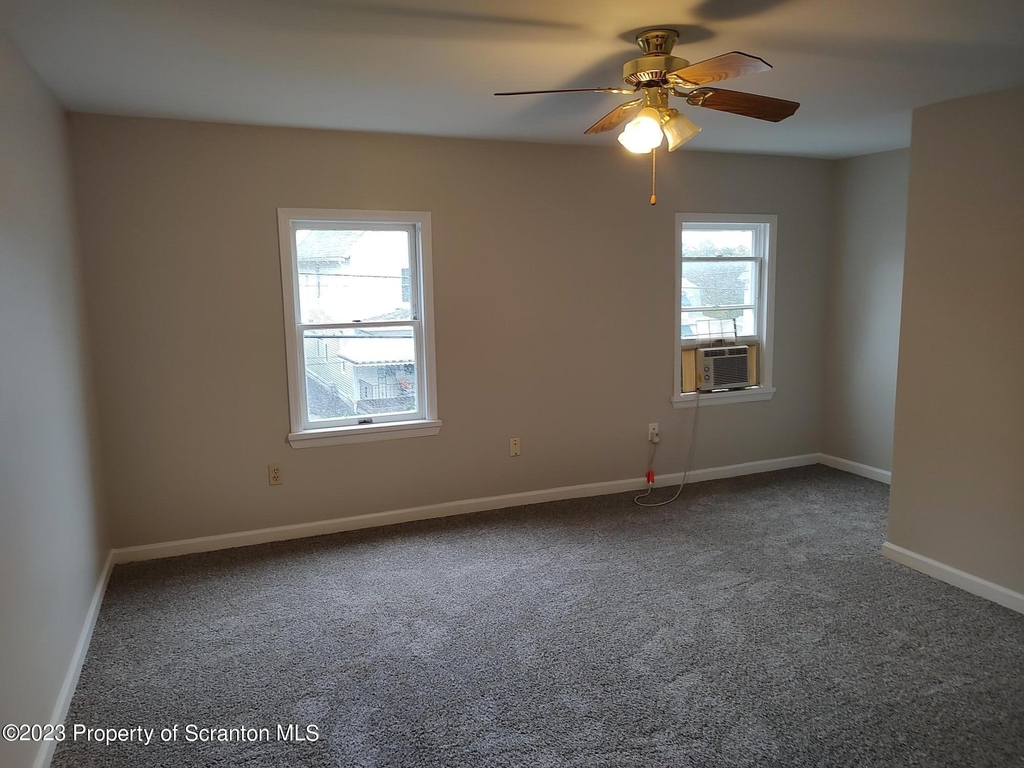 505 Cayuga Street - Photo 9