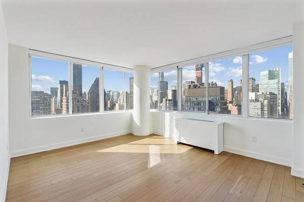East 54th Street  - Photo 0