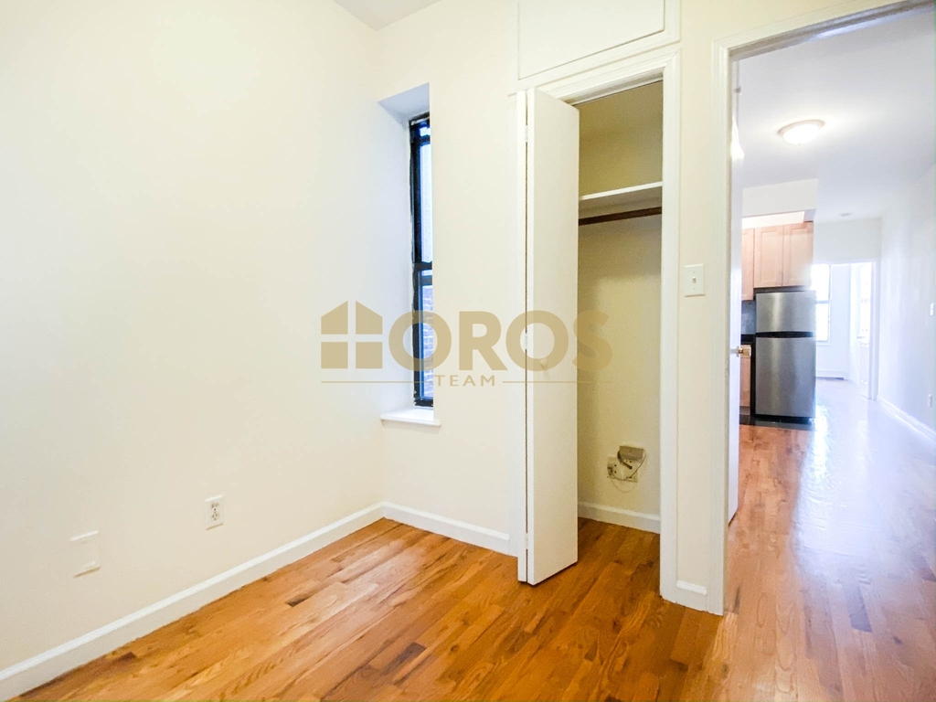 200 East 7th Street - Photo 5