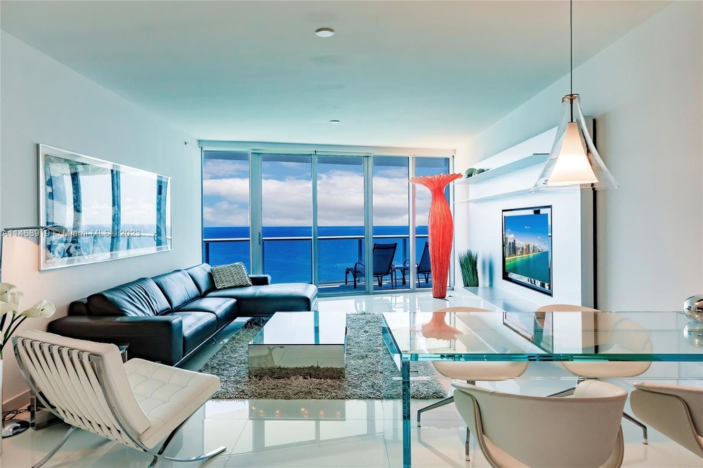 17001 Collins Ave - Photo 3