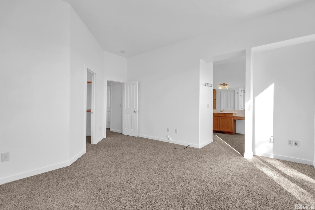 1131 Turnberry Dr - Photo 16