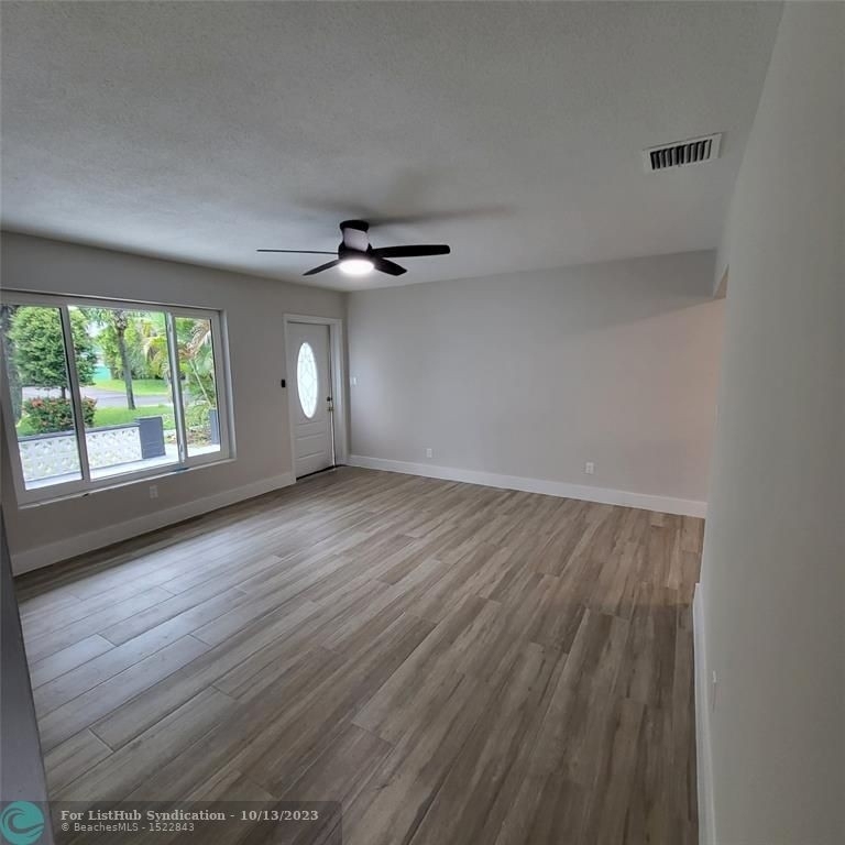 809 Nw 30th Ct - Photo 2