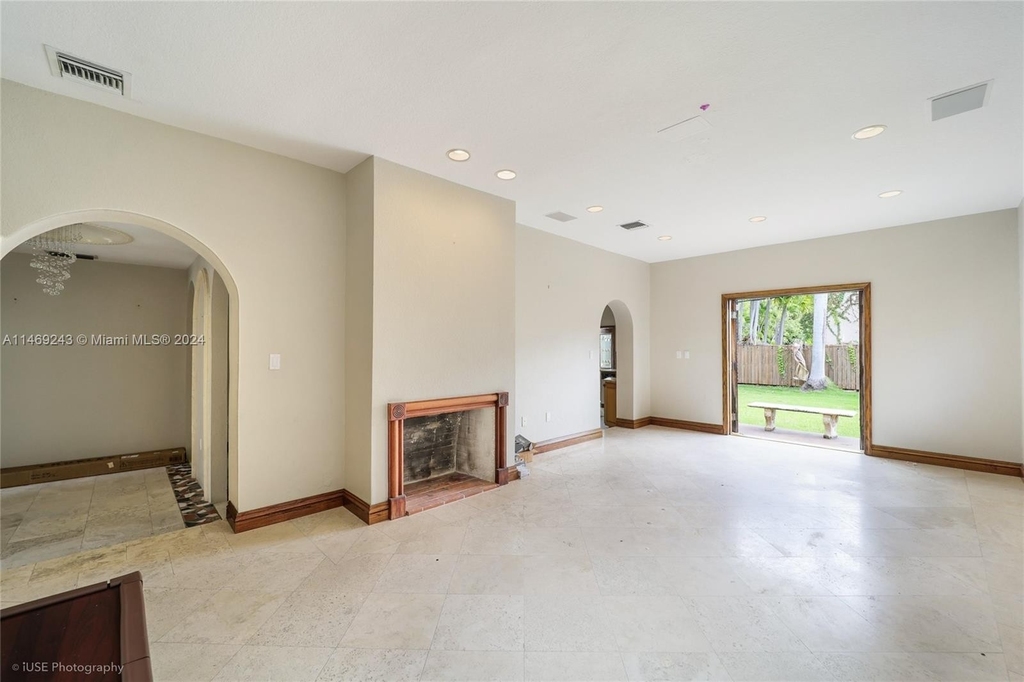 5845 N Bay Rd - Photo 40