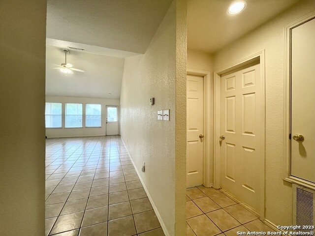 3202 Eisenhauer Rd - Photo 1