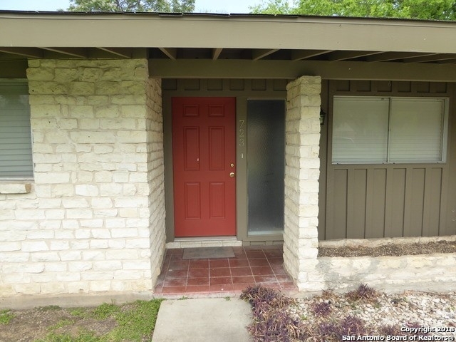 723 Oblate Dr - Photo 1