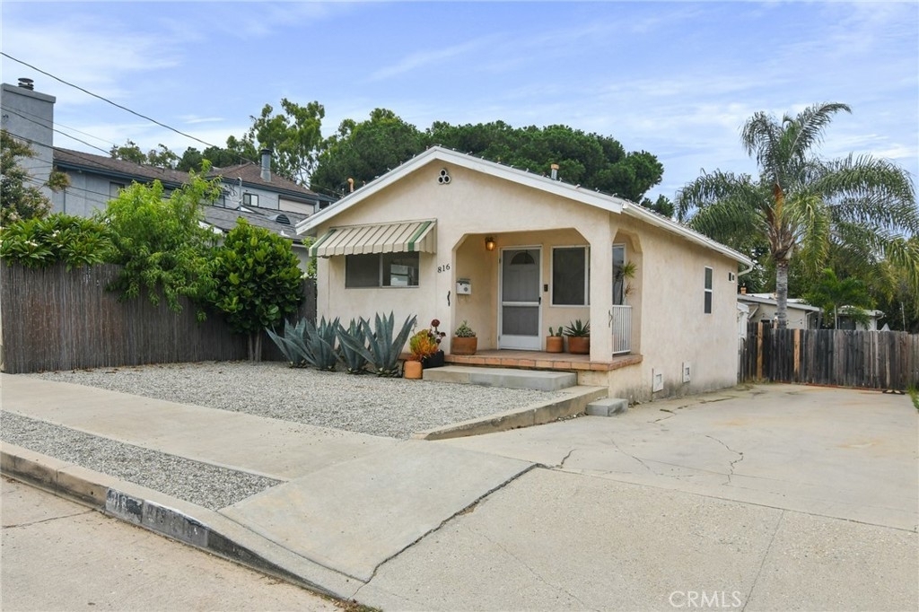 816 W Upland Avenue - Photo 0