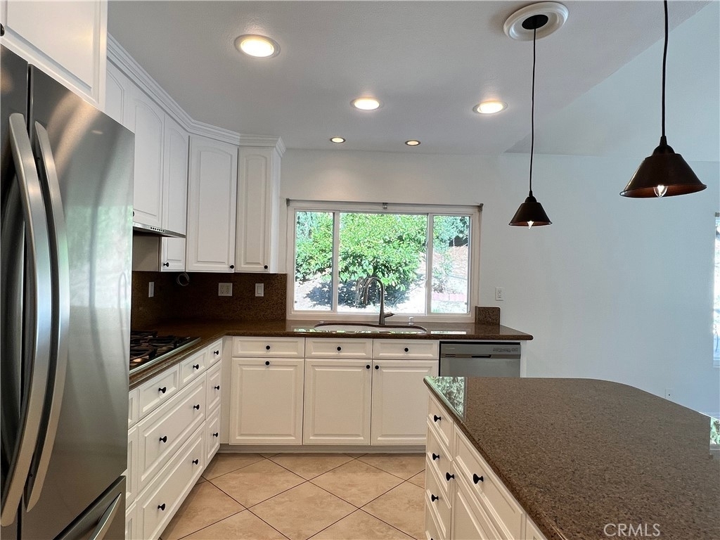 25022 Marin Court - Photo 13