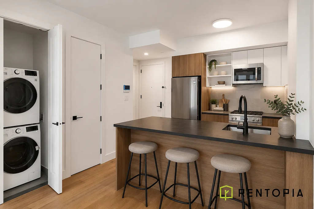 209 North 11th Street - Photo 0